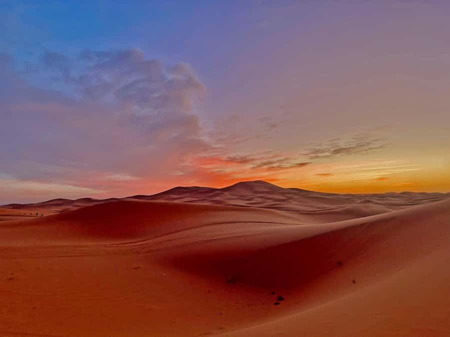 Marrakech: 3-Day Merzouga Desert Tour Camel & Sandboarding - Day 1: Marrakech, Tizi n’Tichka Pass, Ait Ben Haddou, then Dades Valley