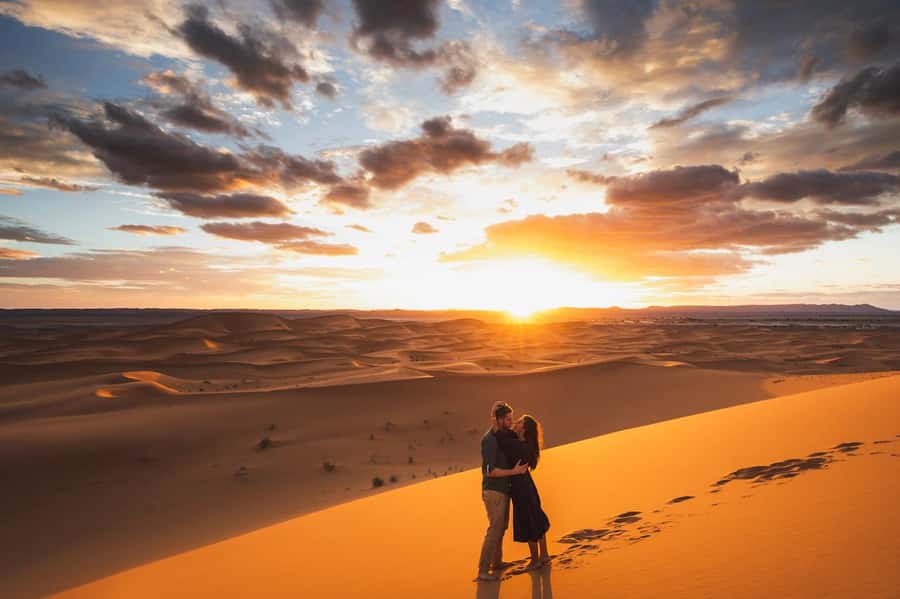 Marrakech: 3-Day Trip to Fez with Sandboarding & Camel Ride - Day 1 Dinner and Getting Ready for the Desert