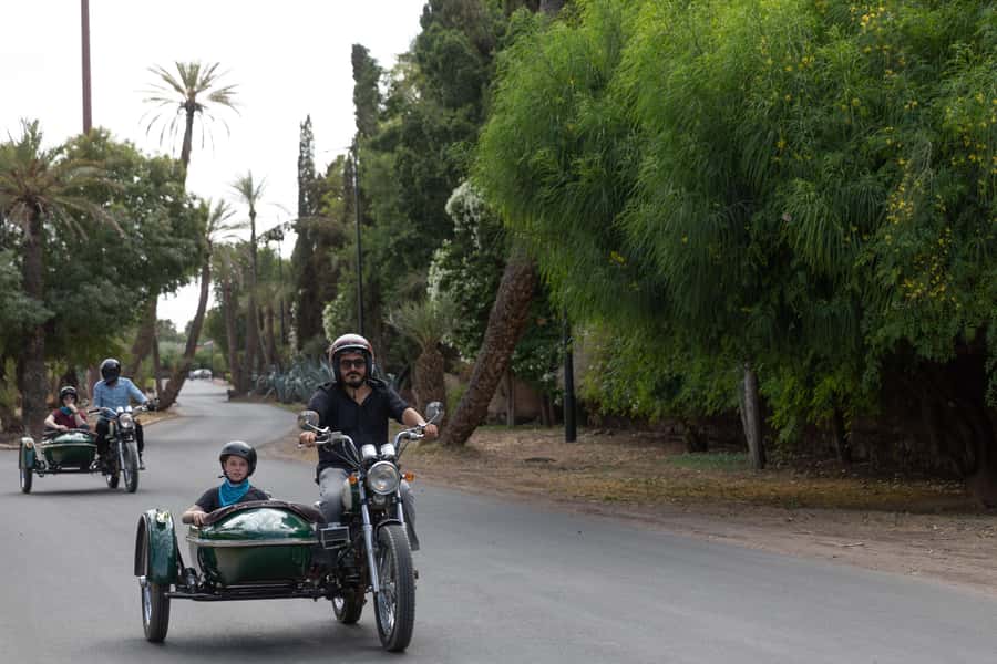 Marrakech : 3h off the beaten path private sidecar ride - Tea in a riad and the optional Bab El Khemis flea market
