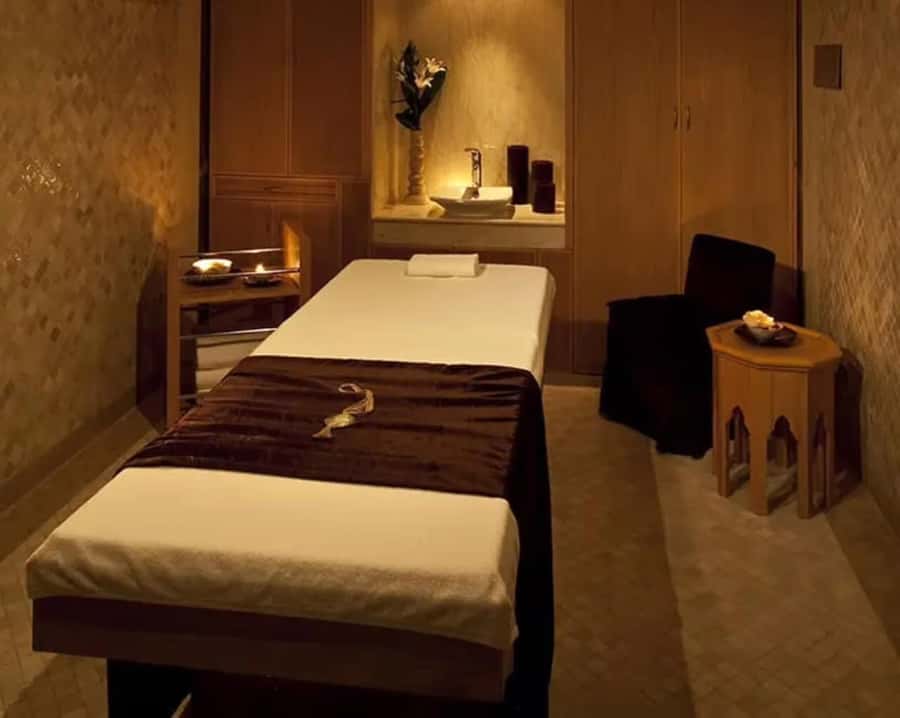Marrakech: 3H Traditional Hammam & Massage & Hotel Transfer - Inside the hammam: steam, eucalyptus scent, black soap, and kessa glove