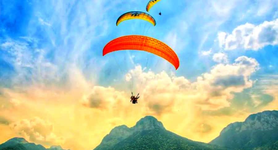 Marrakech Adventure: Paragliding, Camel Ride & Breakfast - From Marrakech to the High Atlas: why the morning drive is part of the fun