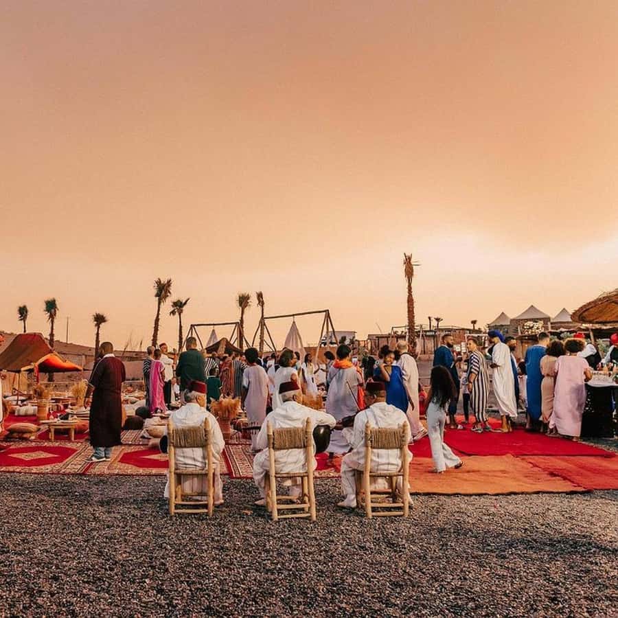 Marrakech: Agafay Desert Dinner Show with Sunset Camel Ride - Agafay Desert dinner show: the appeal of this desert night near Marrakech