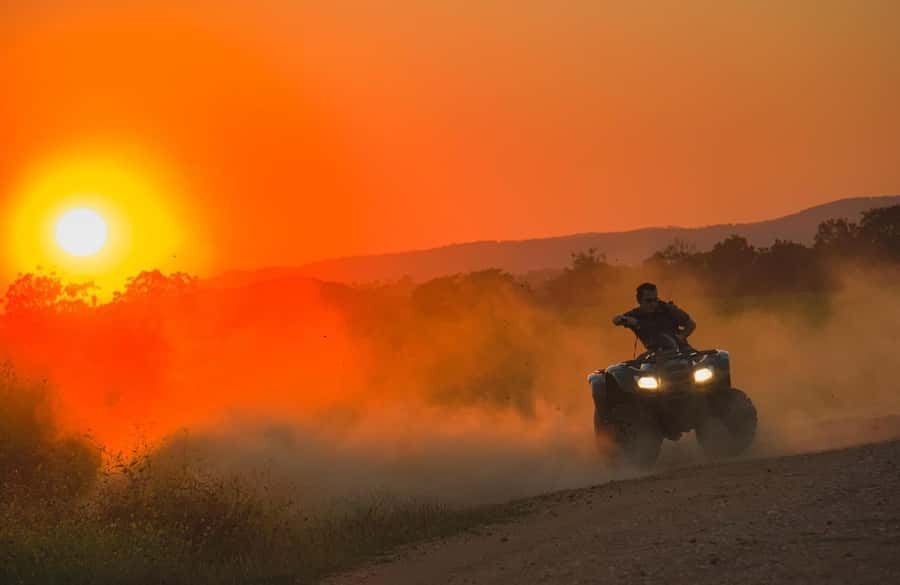 Marrakech: Agafay Desert Tour Quad bike & Dinner fire show - Quad Biking in Agafay: 40 Minutes, Real Fun, Real Sharing