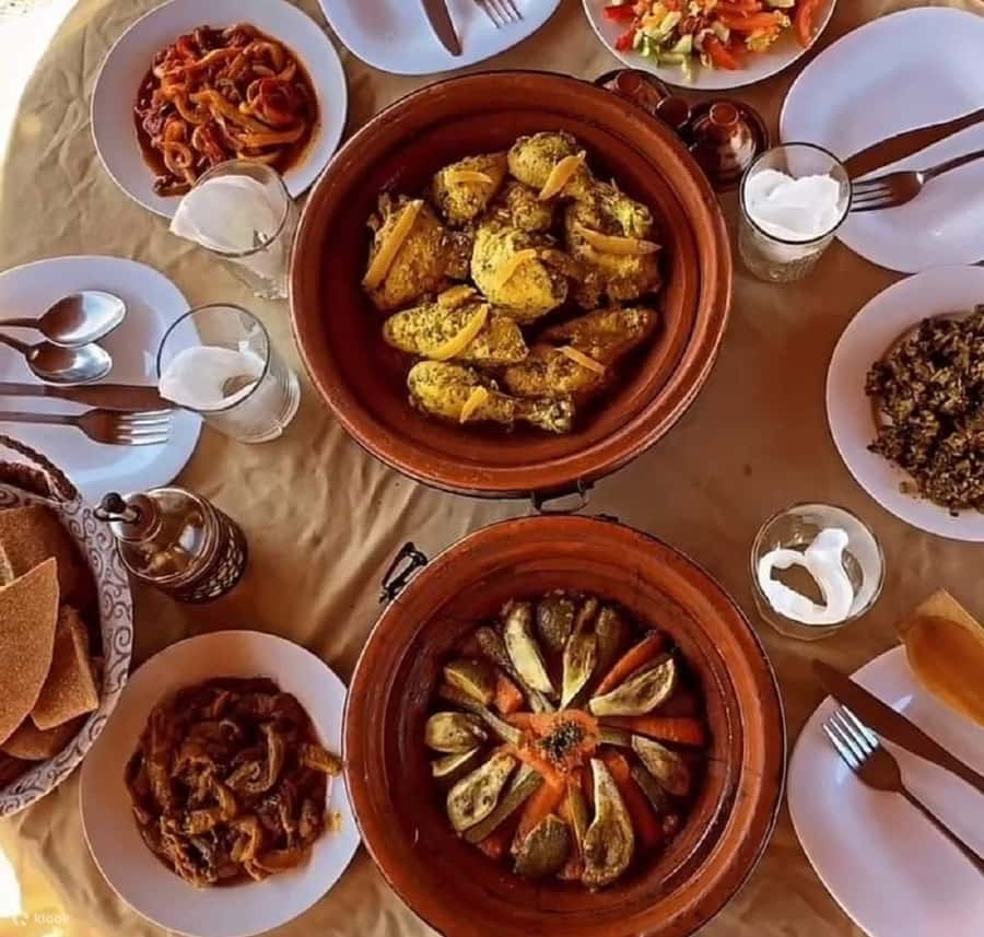 Marrakech: Agafay Dinner Show with Quad/Camel Ride and Pool - Getting to Agafay from Marrakech, without the hassle