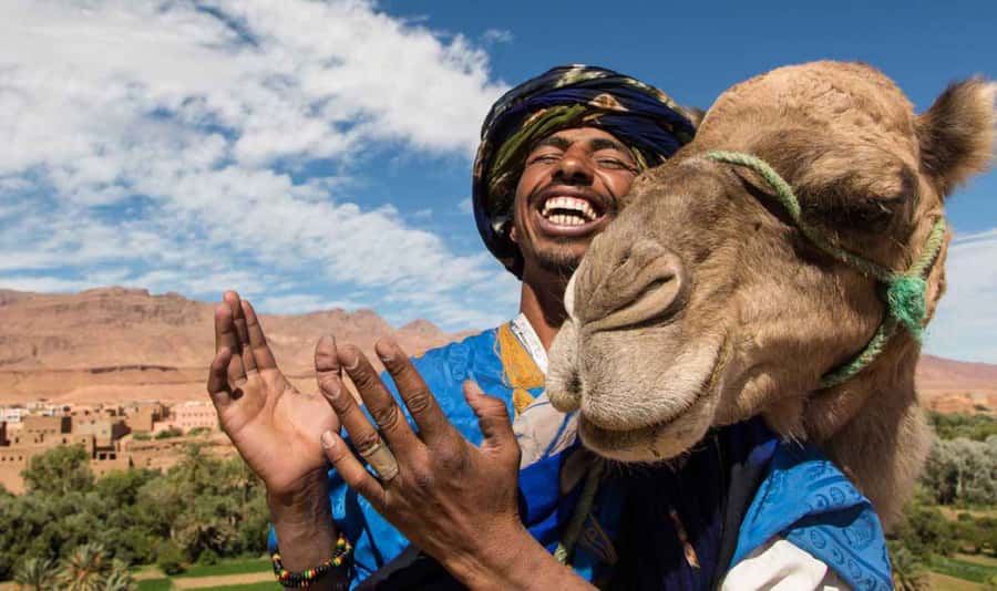 Marrakech Atlas Mountains, Berber Villages & Waterfall Tour - Mint tea breakfast and the market stop (when your day matches)