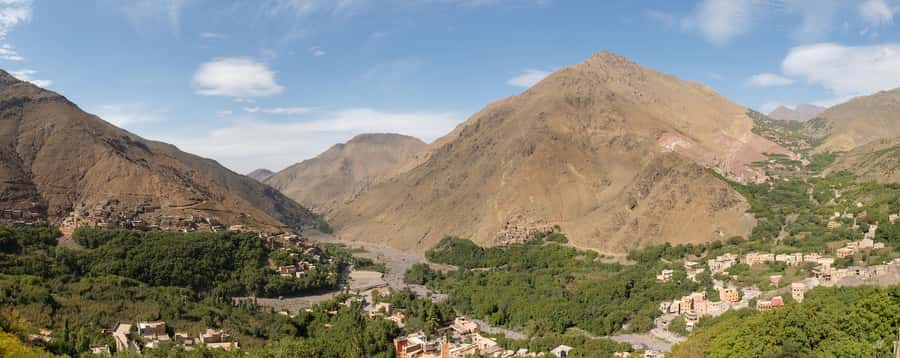 Marrakech:Atlas mountains day trip & Dinner at Agfay Desert - Mint tea, dinner, and camp entertainment under the stars