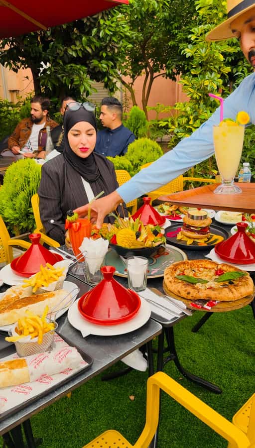 Marrakech: Authentic Local Dinner with Transport - The Food-First Timing: Refreshments, Tea or Coffee, Snacks, Then Dinner