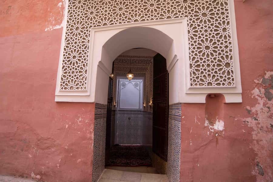 Marrakech: Authentic Moroccan Hammam Experience in Mouassine - Hammam Mouassine: A 1562 Saadian Bath House in Old Marrakech