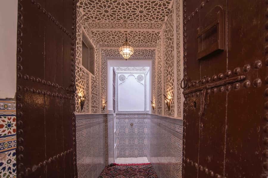 Marrakech: Authentic Moroccan Hammam Experience in Mouassine - Price and timing: What $25 buys you in the real world