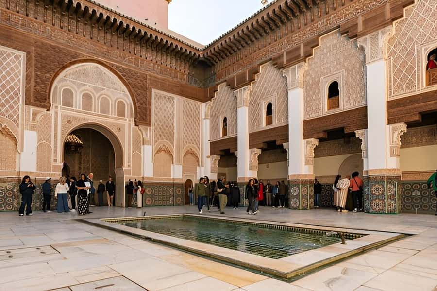 Marrakech: Bahia Palace, Ben Youssef Medersa, & Souks Tour - Medina free time and shopping: the part that turns history into real souvenirs