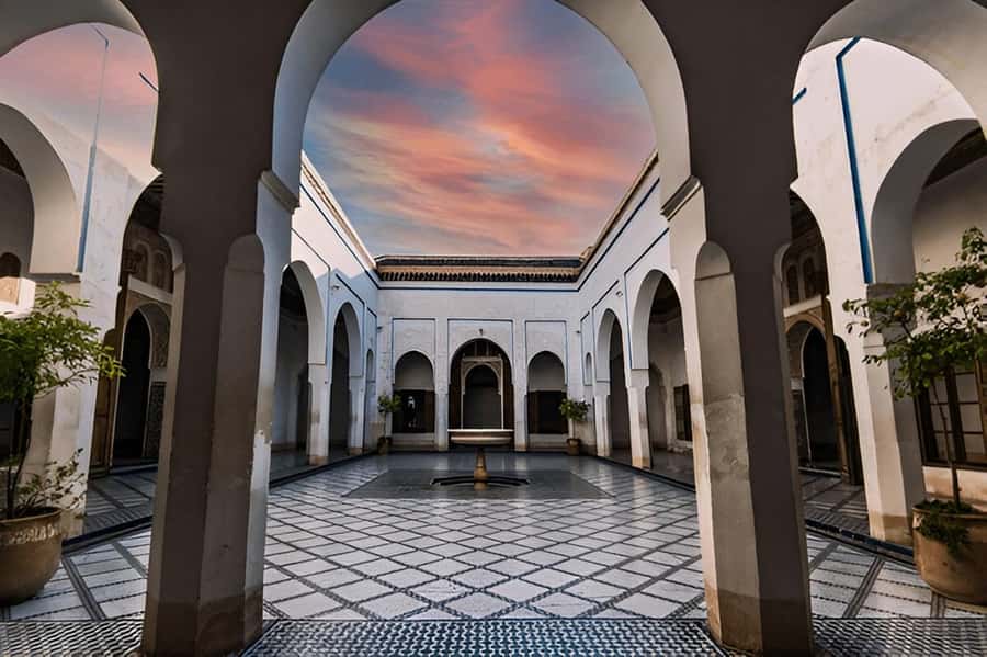 Marrakech: Bahia Palace, Ben Youssef Medersa, & Souks Tour - Bahia Palace: the 19th-century mansion you’ll want to look at twice