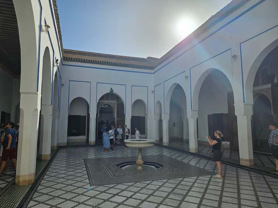 Marrakech: Bahia Palace Guided Tour with Skip-the-Line Entry - Who this Bahia Palace tour suits best