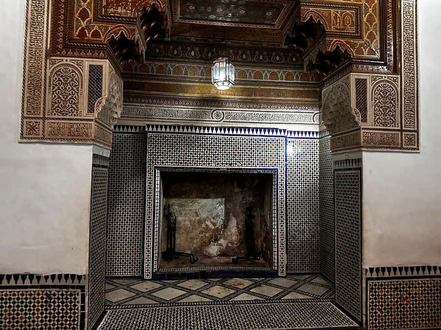 Marrakech: Bahia Palace Guided Tour with Skip-the-Line Entry - Small logistics that prevent big headaches