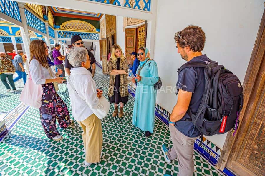 Marrakech: Bahia Palace, Madrasa Bn Yousef, Souk Medina Tour - Getting oriented at Café ARGANA, then walking with purpose