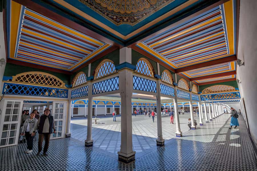 Marrakech: Bahia Palace, Madrasa Bn Yousef, Souk Medina Tour - Pace, group feel, and accessibility you can count on