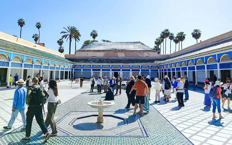 Marrakech: Bahia Palace, Saadian Tombs & Medina Walking Tour - Why This Marrakech Walk Fits a Short Visit