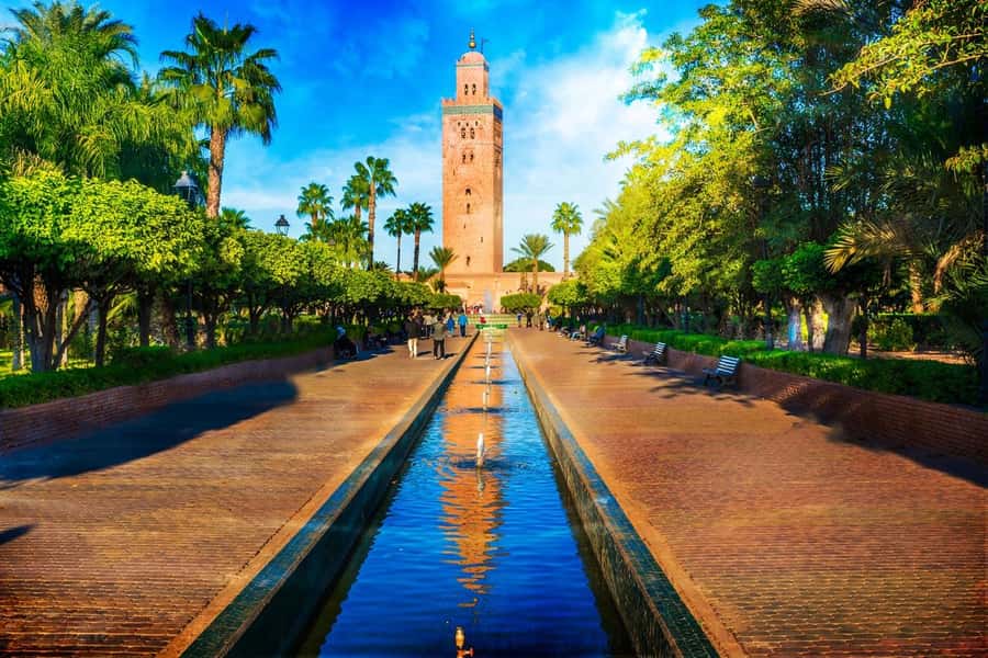 Marrakech: Bahia Palace, Saadian Tombs & Medina Walking Tour - Mellah Walkthrough: Reading Marrakech’s Multicultural Past