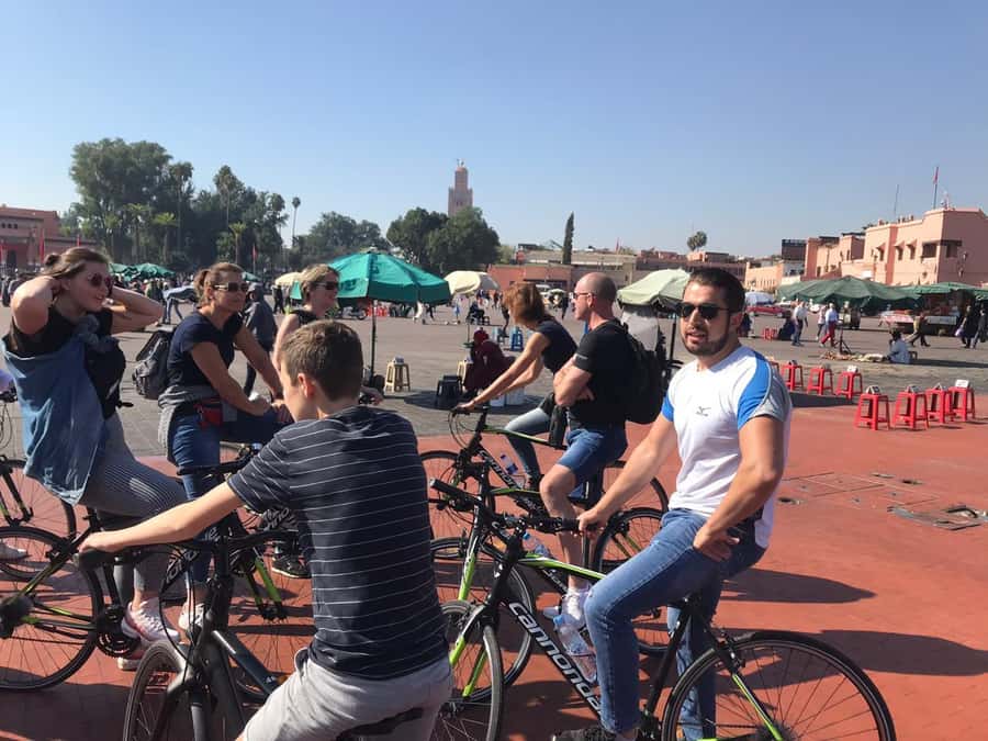 Marrakech: Bicycle Tour with a Local Guide - Gueliz, then Koutoubia: shifting from modern streets to landmark Marrakech