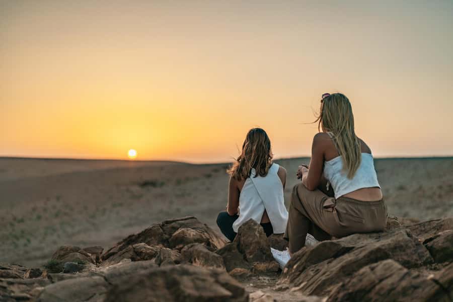 Marrakech: Buggy Ride, Pool & Dinner Show in Agafay Desert - Berber camp dinner under the stars, with real Moroccan flavors