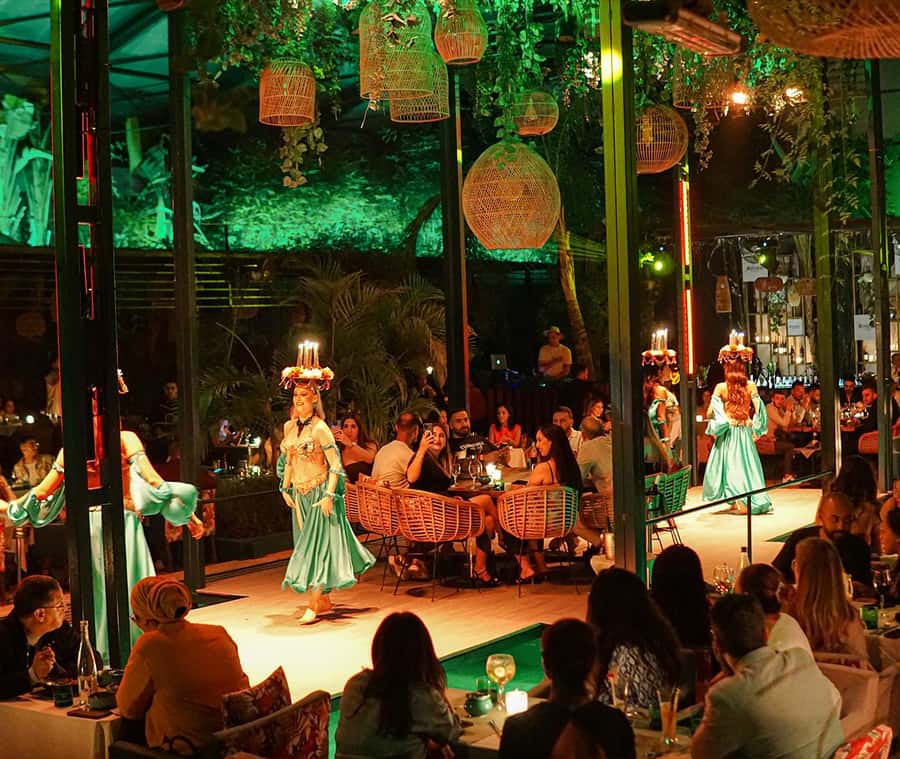 Marrakech : Dinner Show at Nouba Restaurant - Service and seating: when it feels personal, and when it slows