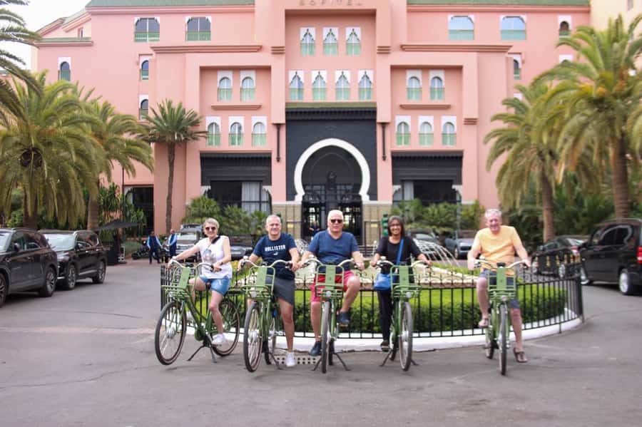 Marrakech : Electric Bicycle City Tour - Where to meet, and how not to waste time outside Sofitel