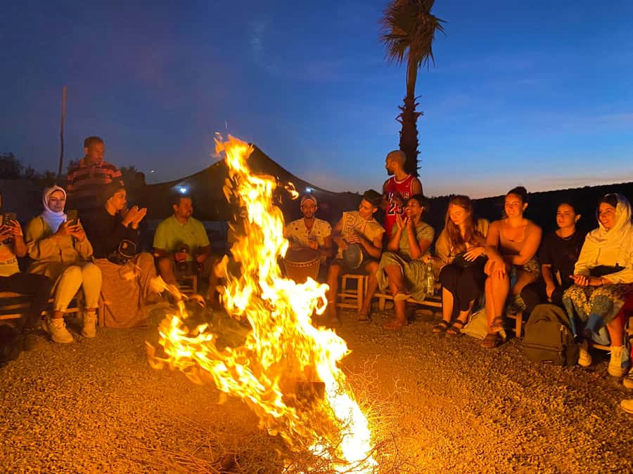 Marrakech: Evening Escape to the Agafay Desert - Pickup, guides, and why you should keep your phone handy