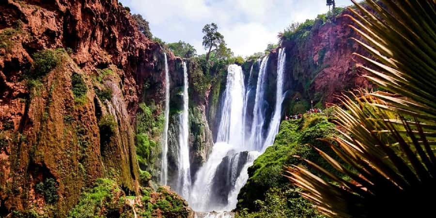 Marrakech: excursion ouzoud waterfall - The Red Cliffs Reveal: What You See Before the Water Hits