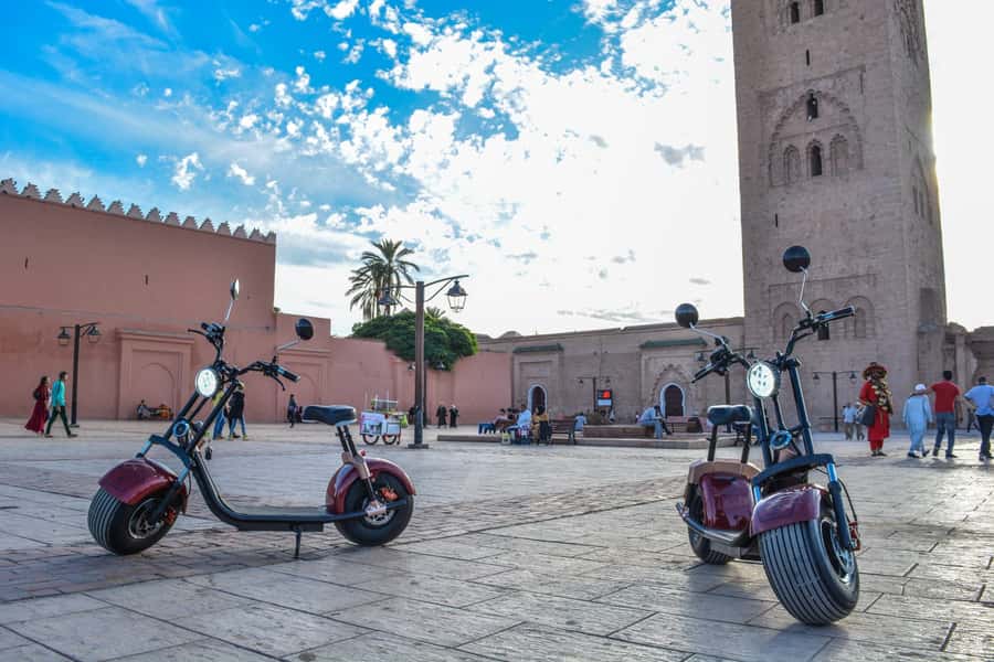Marrakech: Glide Through the Red City on an EcoScooter Tour! - Koutoubia area and Jamaa el Fna Square, the view you understand fast