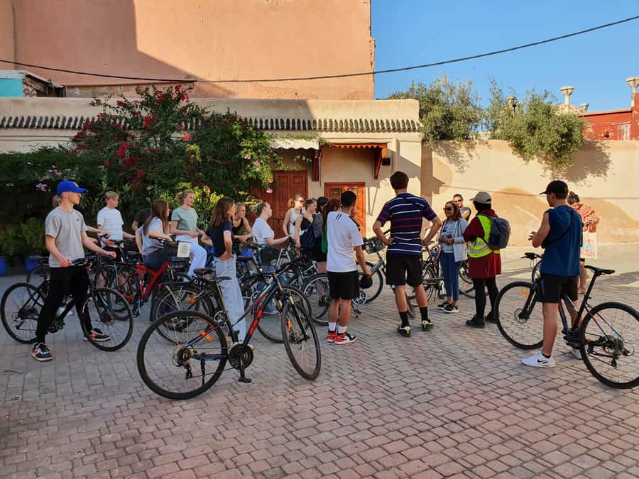 Marrakech:Guided City Cycling Tour - Culture, Colors & Charm - Bab Agnaou and the moments that make photos easier