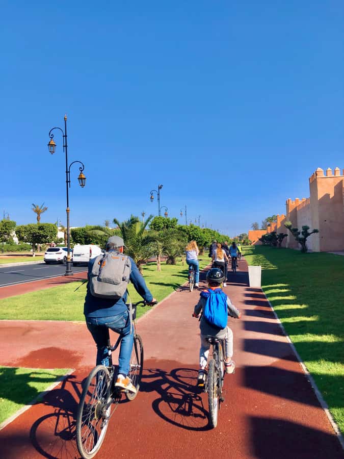 Marrakech:Guided City Cycling Tour - Culture, Colors & Charm - Zaouia Al Abassiya and the ceramics workshop