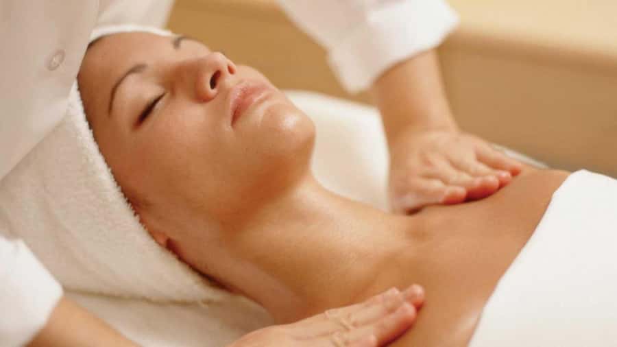 Marrakech : Hammam massage in an authentic spa - The spa setting: calm grounds and water features