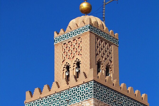Marrakech Highlights : Palaces, Medina & Souks with Local Expert - Café de France meeting point, small-group pace, and what 3.5 hours means