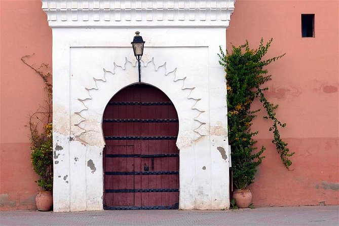 Marrakech Historical and Cultural Tour - Half Day City Tour - Koutoubia Mosque: A Landmark Stop That Still Signals Marrakech