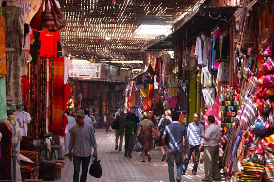 Marrakech: Historical Discovery Tour - Walking pace, timing, and comfort in the Moroccan sun