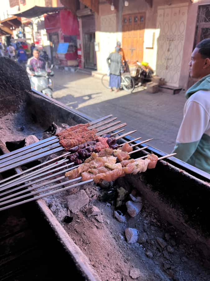 Marrakech: Local Food Tasting Tour with a Guide - What to expect from heavier dishes, and how to handle them