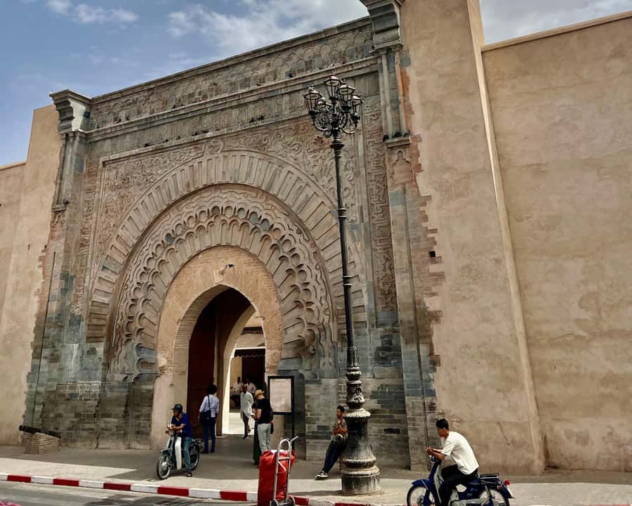 Marrakech: Majorelle & Menara Garden Tour and Carriage Ride - Menara Garden: olive shade and Atlas Mountain views