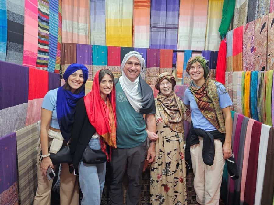 Marrakech: Medina Souks, Hidden Markets and Shopping Tour - Jemaa el Fnaa photo stop: the medina’s main stage