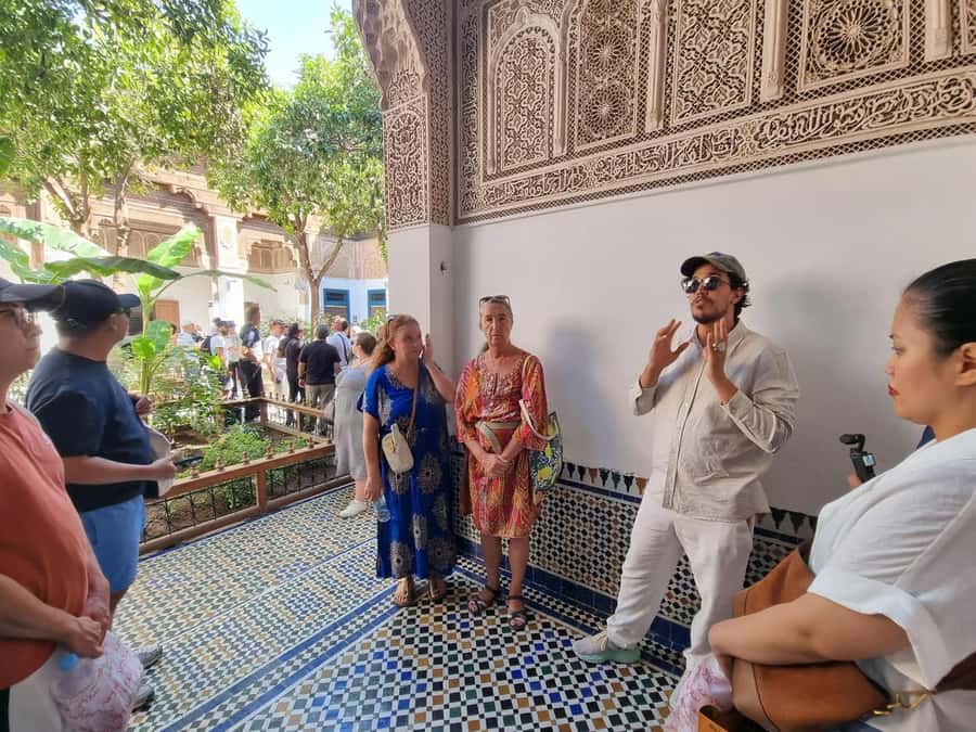 Marrakech: Monuments, Souks and Medina Guided Walking Tour - Bahia Palace and the Koutoubia area: why this start works