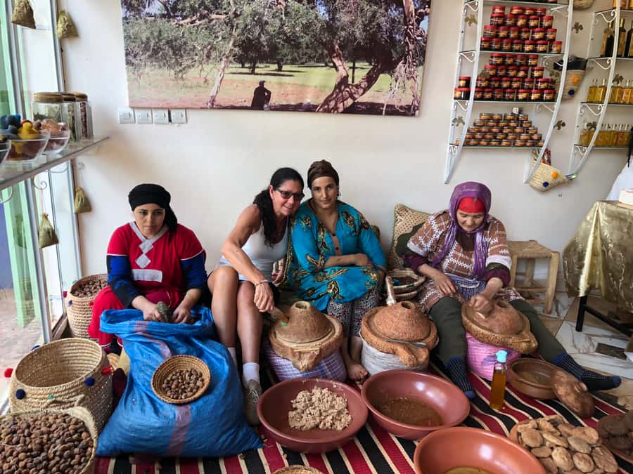 Marrakech: Ourika Valley & Atlas Mountains Half-Day Trip - Getting out of Marrakech: pickup, the AC van, and photo stops