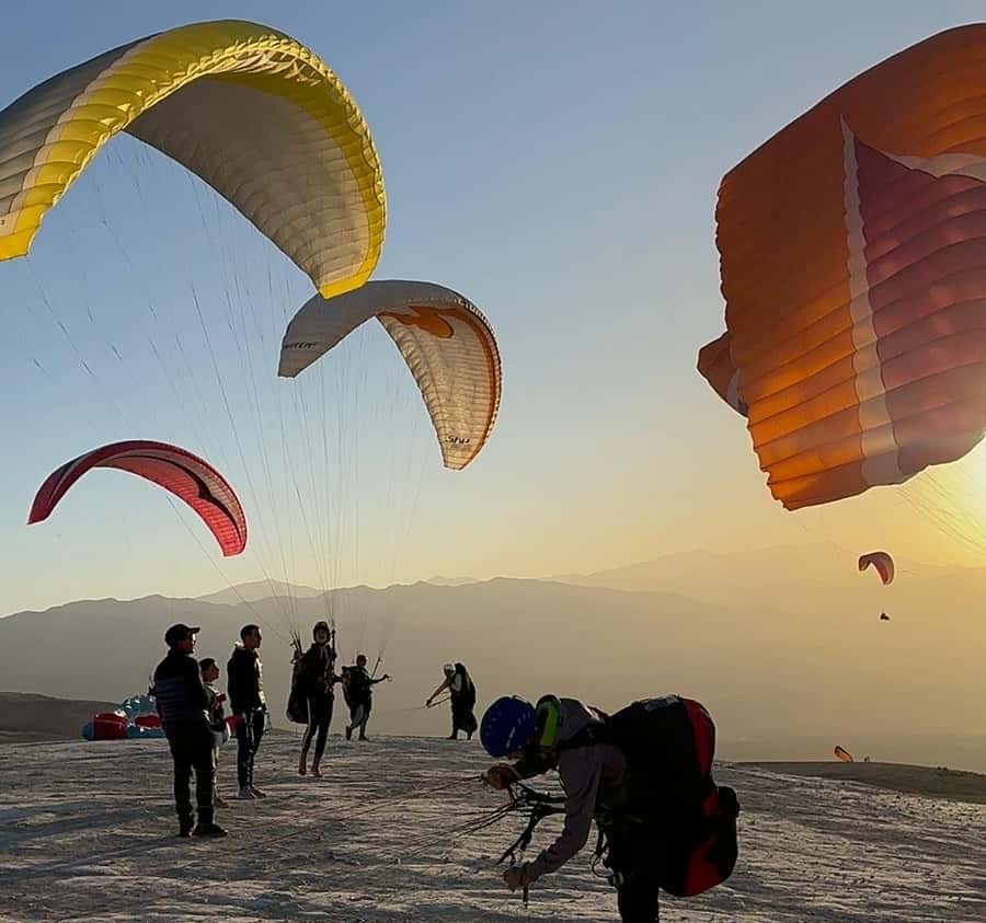 Marrakech: Paragliding over Agafay Desert & Atlas Mnt Views - Lalla Takerkoust Break: Photos, Tea, and Small Detours