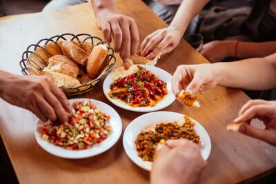 Private Food Tour – 10 Tastings with Locals