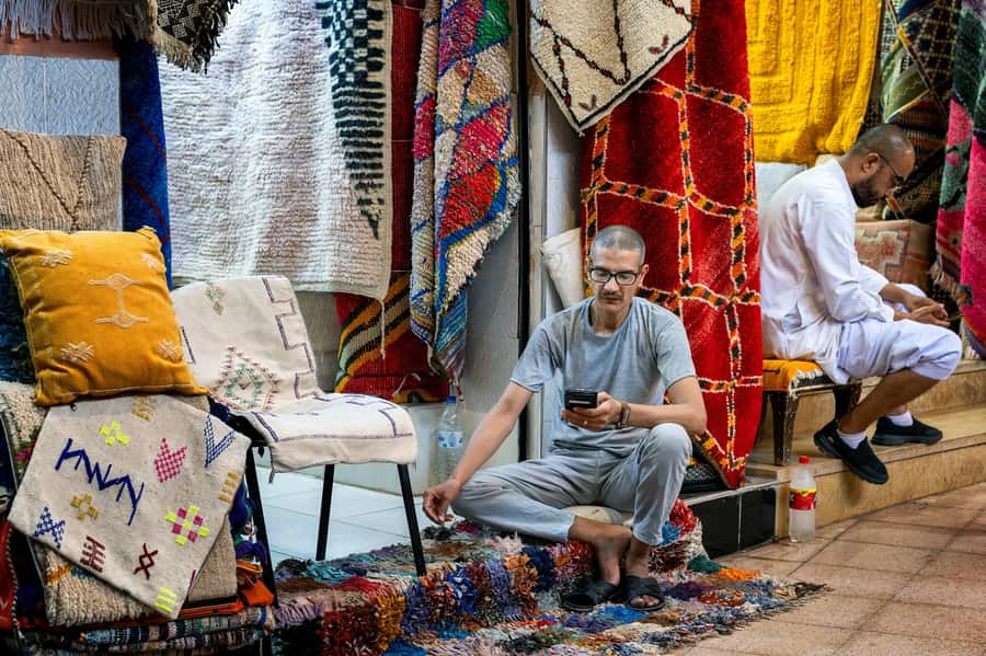 Marrakech: Private Full-Day City Tour w/ Majorelle Garden - Marrakech Medina Souks, How to Shop Without Getting Lost