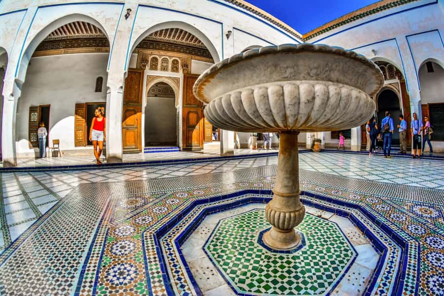 Marrakech: Private Half- or Full-Day Tour with Guide - Koutoubia Mosque: A Quick Photo Stop and a Real Start Point
