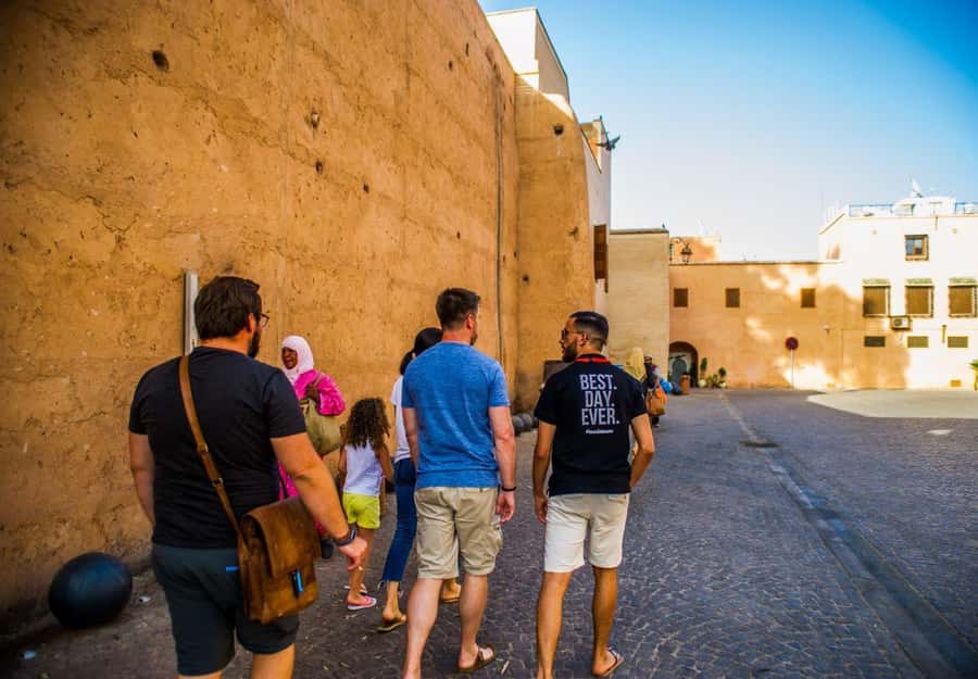 Marrakech Private Medina Tour: Bahia Palace & Ben Youssef - Finding your guide at Café France in Jemaa el Fna