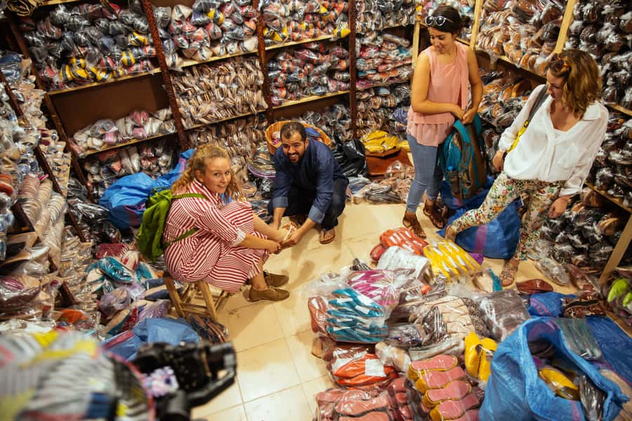 Marrakech: Private Souks Tour with Tea and Traditional Snack - Who this private souks tour fits best