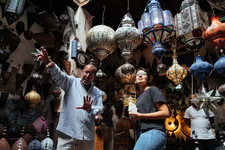 Marrakech: Private Souks Tour with Tea and Traditional Snack - Tea and msemmen, and why guides matter in Morocco
