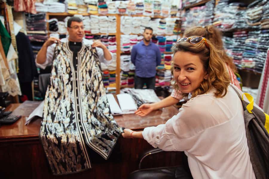 Marrakech: Private Souks Tour with Tea and Traditional Snack - Shopping tips that keep you in control