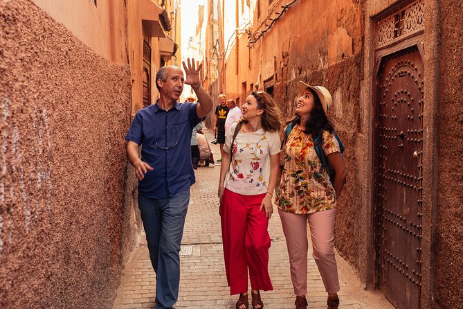 Marrakech PRIVATE TOUR With Locals: Highlights & Hidden Gems - Mellah and the souks: spices, cou cou, and warm bread