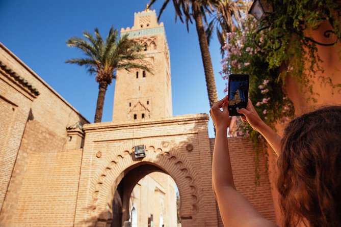 Marrakech PRIVATE TOUR With Locals: Highlights & Hidden Gems - Customization that actually matters (food, history, architecture)