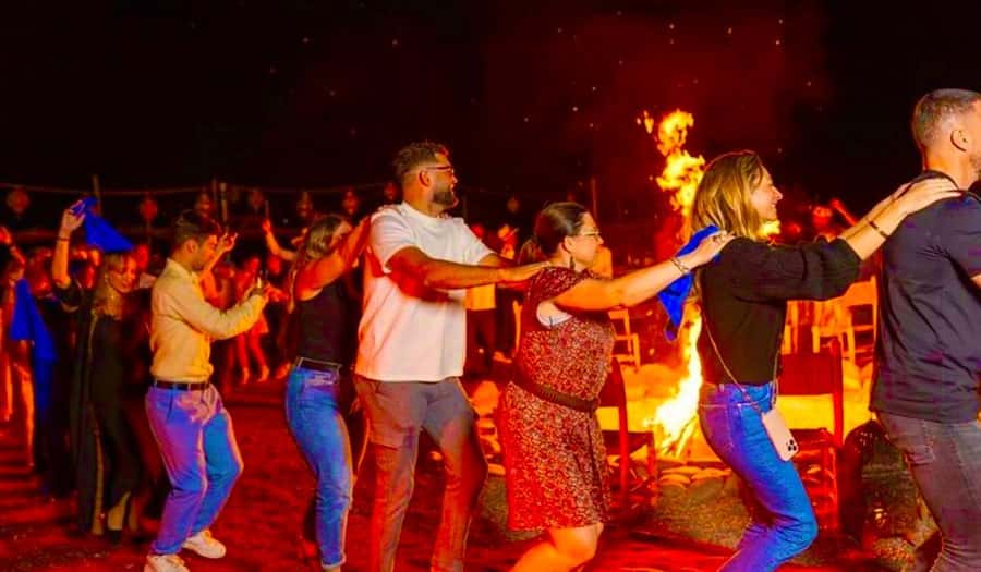 Marrakech: Quad Bike and Camel, Dinner Show in Agafay Desert - Should you book this Marrakech to Agafay quad and dinner night?